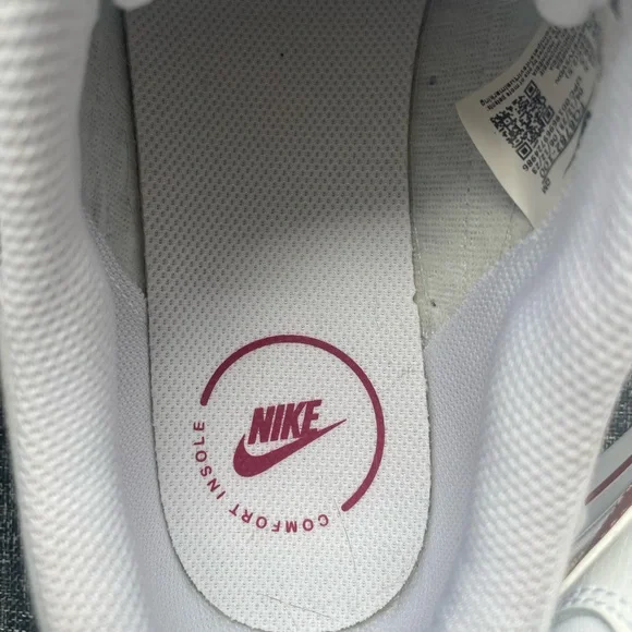 Nike White and Pink Blazer Low Sneakers - Picture 6 of 8